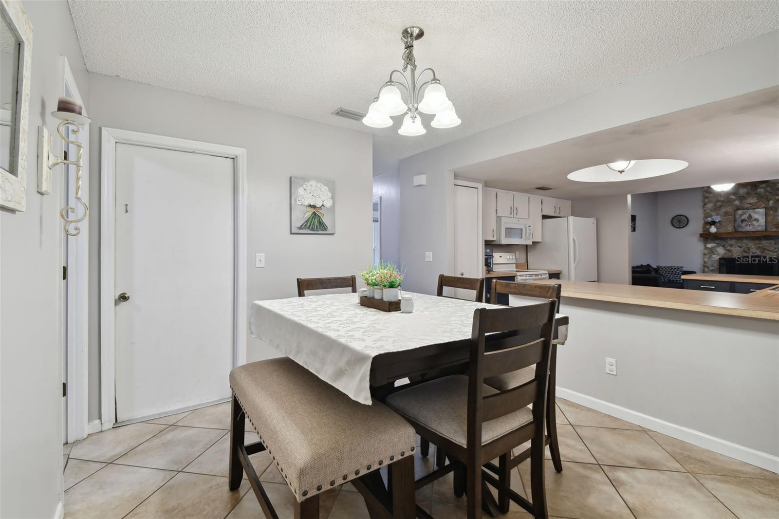 1062 BLUE HORIZON DR, DELTONA, FL, 32725