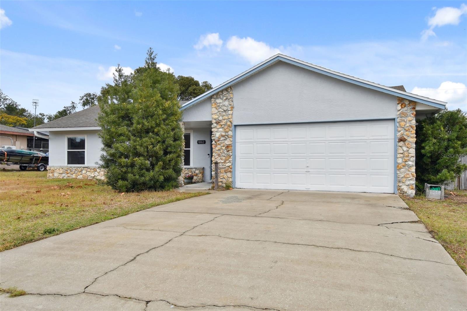 1062 BLUE HORIZON DR, DELTONA, FL, 32725