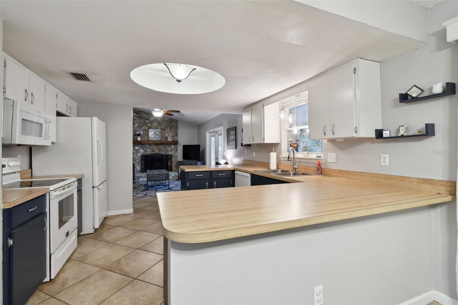 1062 BLUE HORIZON DR, DELTONA, FL, 32725