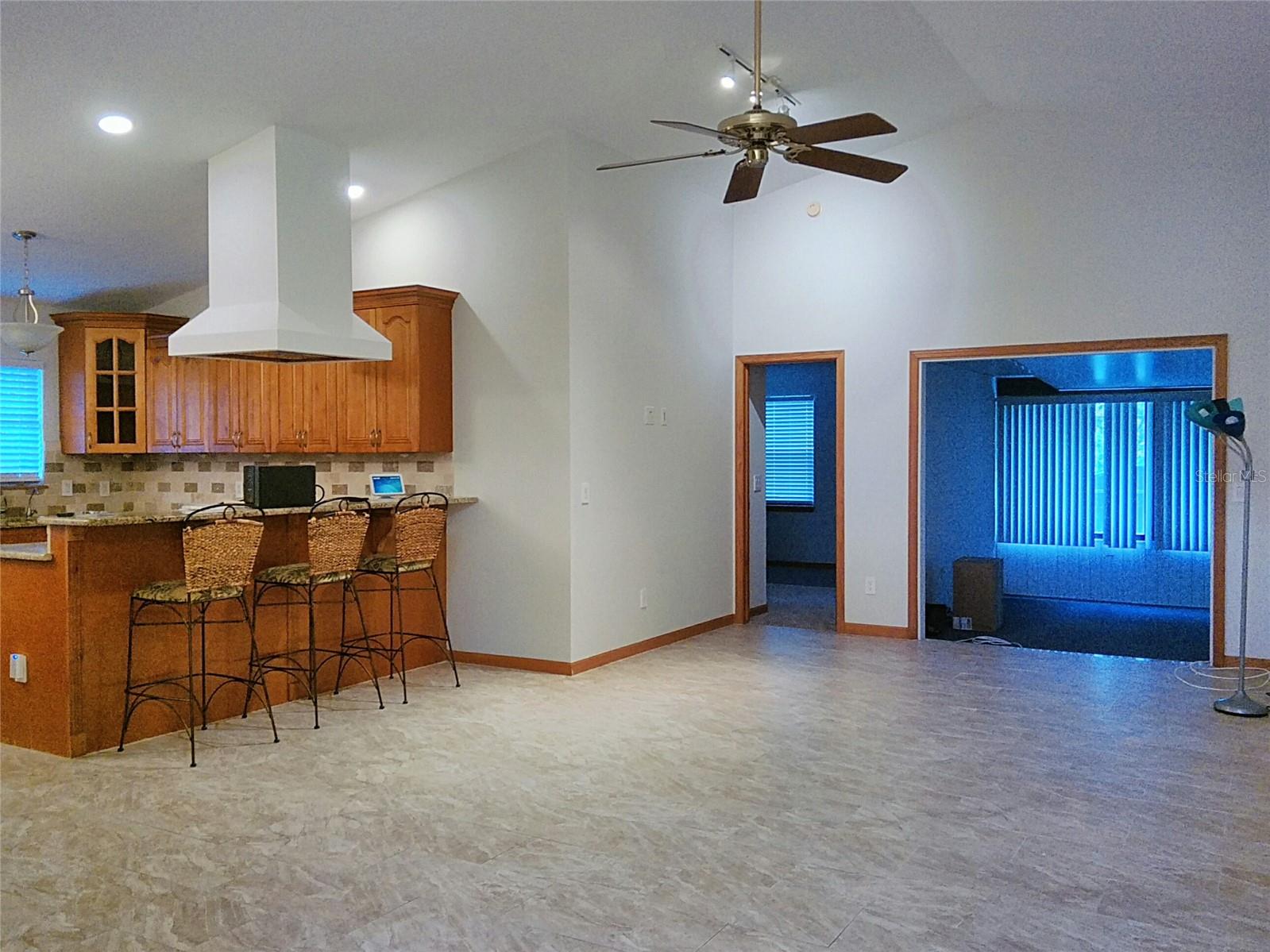 632 W CENTRAL AVE, ORANGE CITY, FL, 32763
