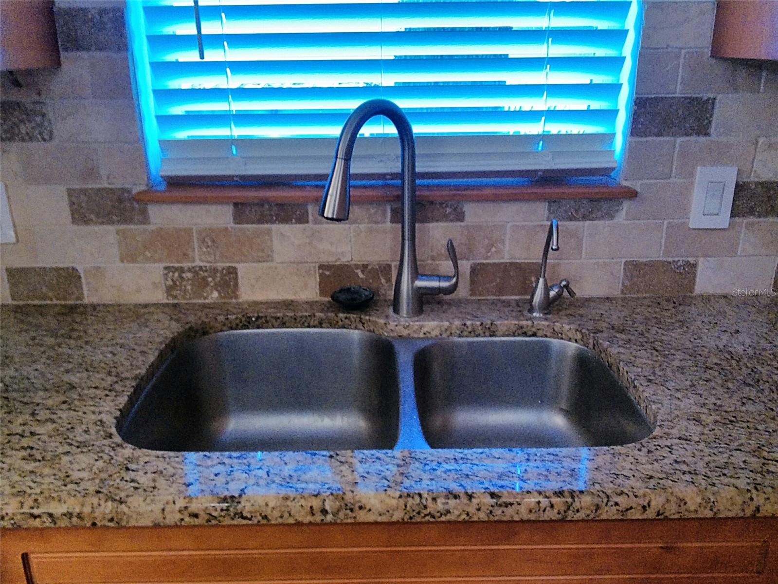 632 W CENTRAL AVE, ORANGE CITY, FL, 32763