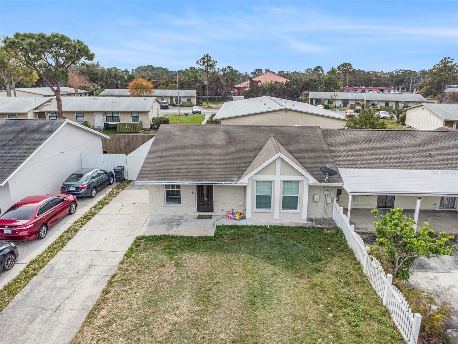 8518 BRIAR GROVE CIR, TAMPA, FL, 33615