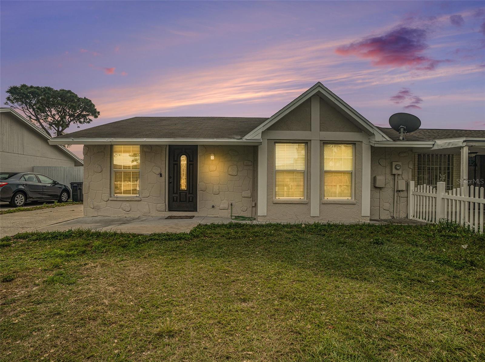 8518 BRIAR GROVE CIR, TAMPA, FL, 33615