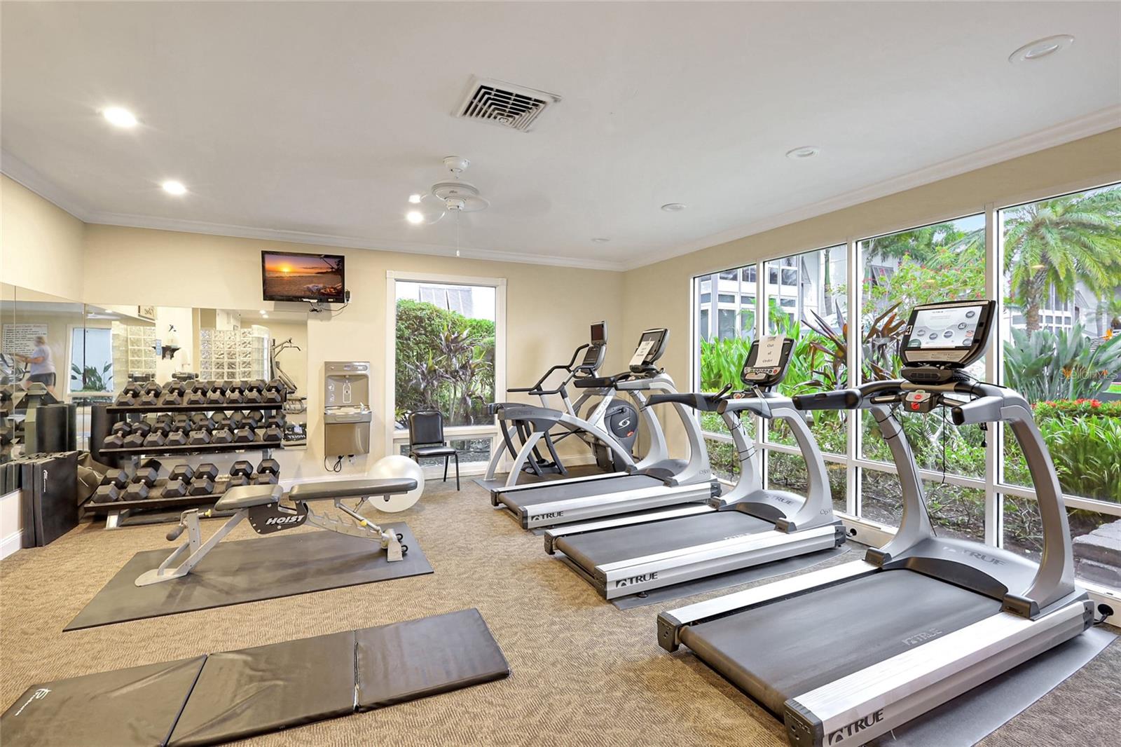 1255 E PEPPERTREE DR #402, SARASOTA, FL, 34242