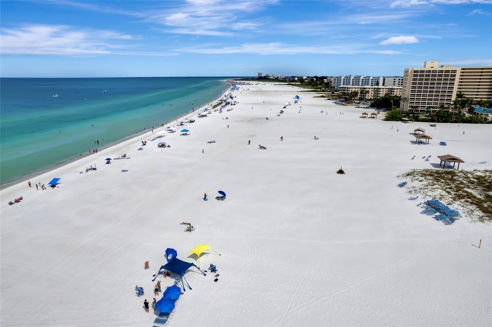 1255 E PEPPERTREE DR #402, SARASOTA, FL, 34242