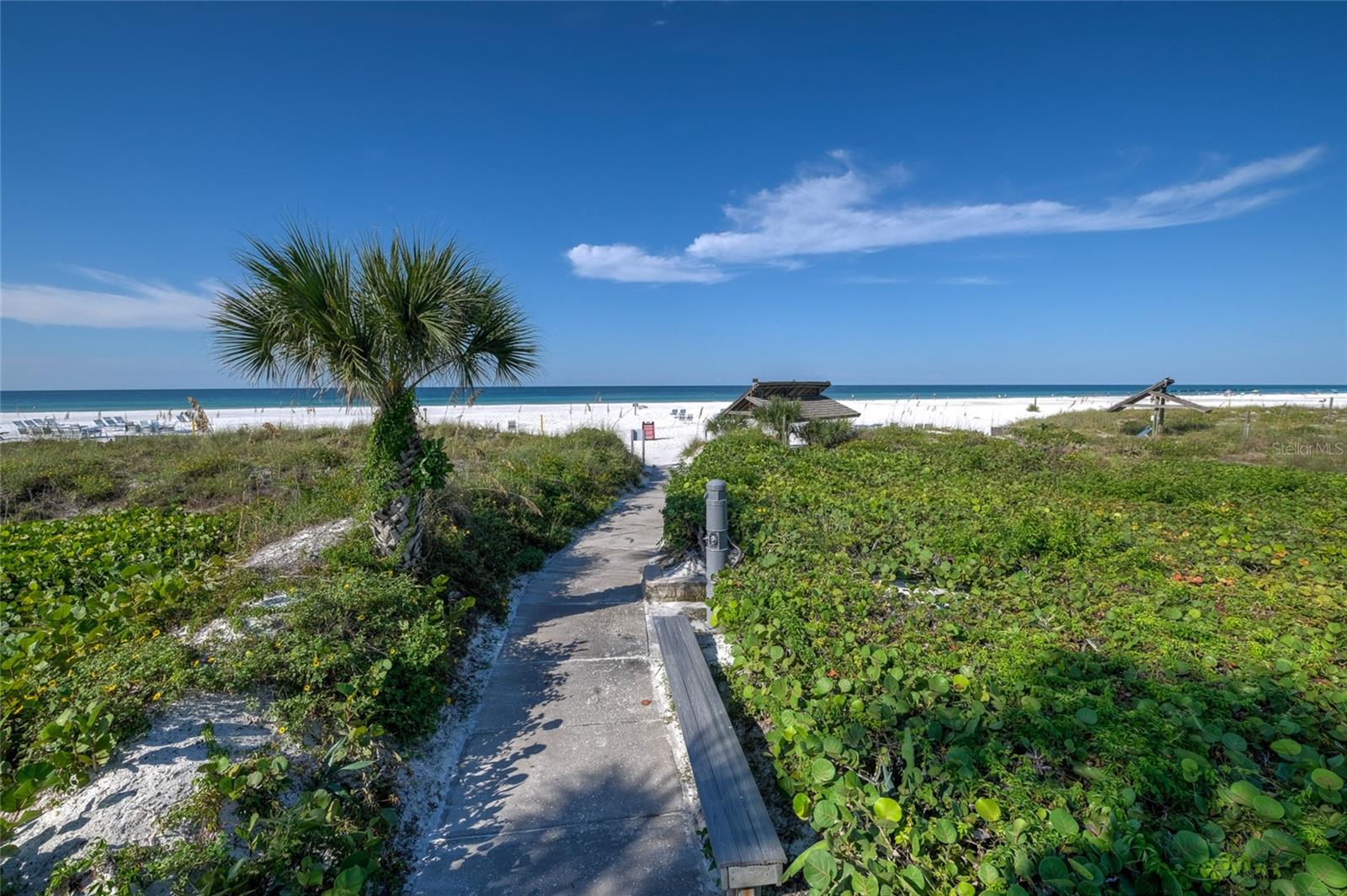 1255 E PEPPERTREE DR #402, SARASOTA, FL, 34242