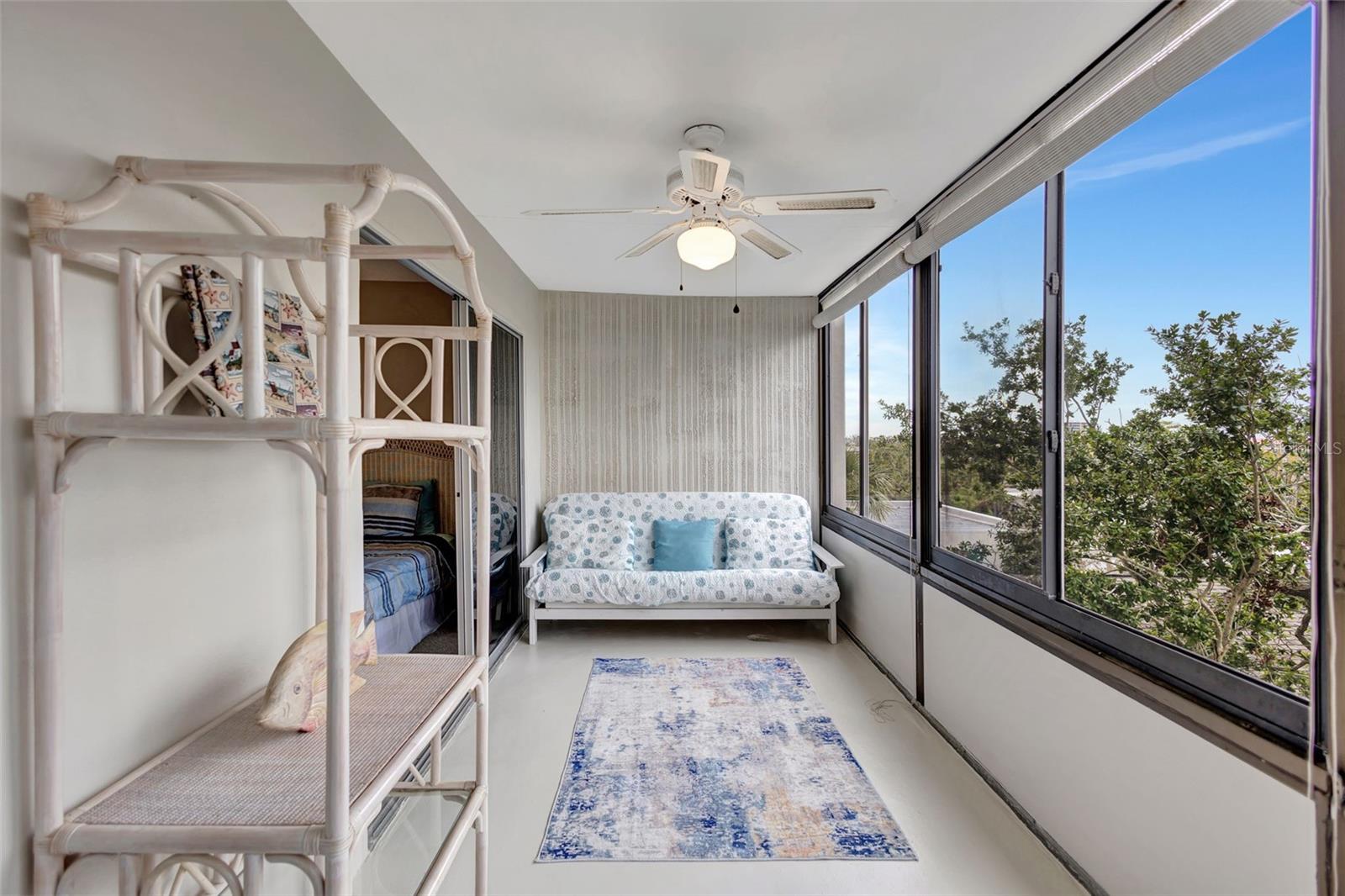 1255 E PEPPERTREE DR #402, SARASOTA, FL, 34242