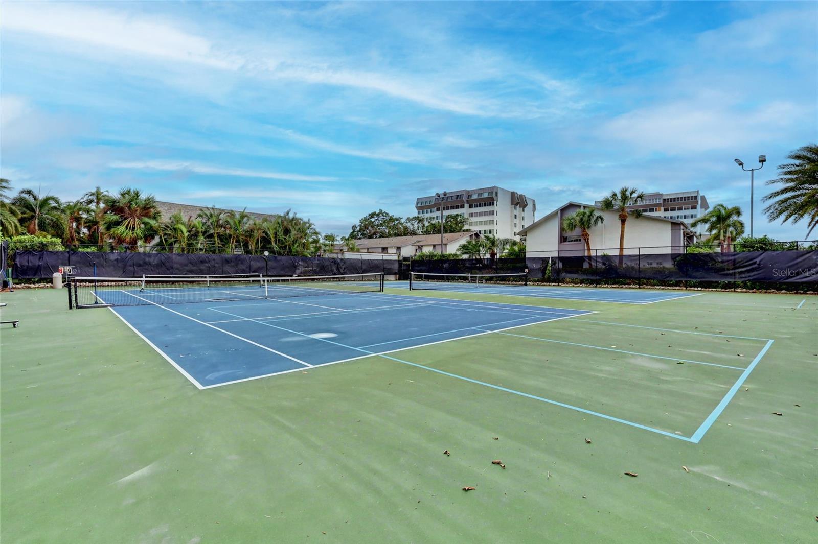 1255 E PEPPERTREE DR #402, SARASOTA, FL, 34242