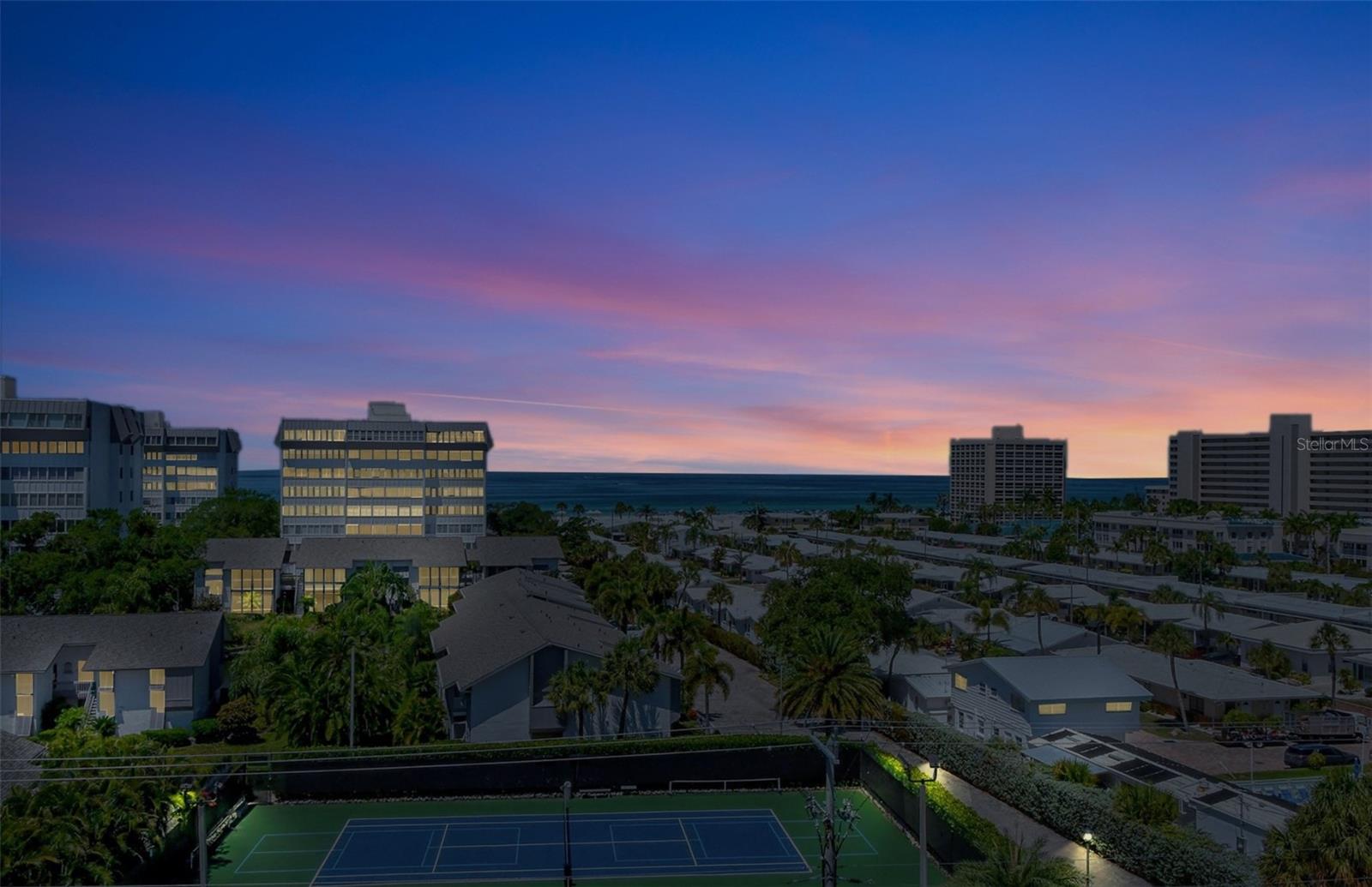 1255 E PEPPERTREE DR #402, SARASOTA, FL, 34242