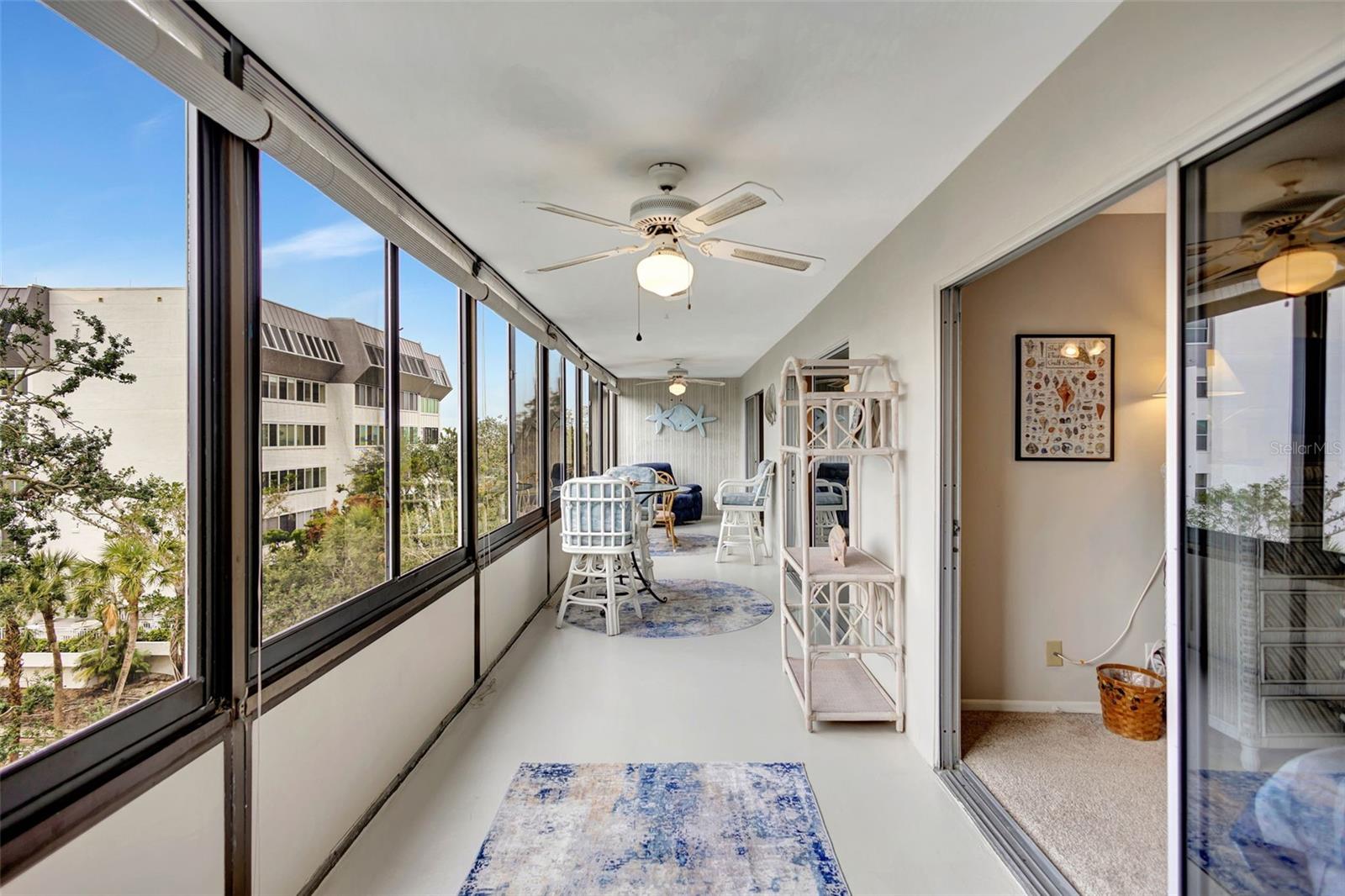 1255 E PEPPERTREE DR #402, SARASOTA, FL, 34242