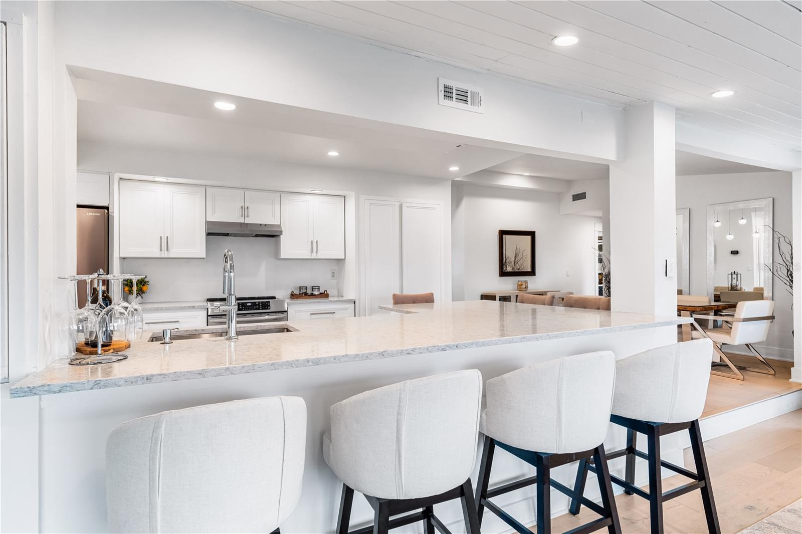 541 EDLEE LN, LONGBOAT KEY, FL, 34228