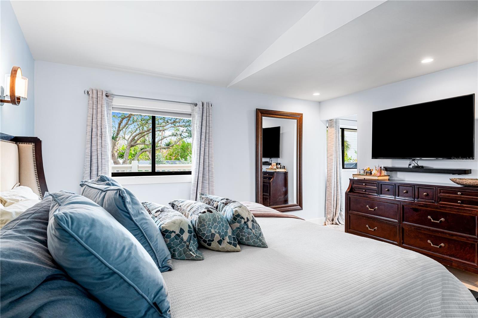 541 EDLEE LN, LONGBOAT KEY, FL, 34228