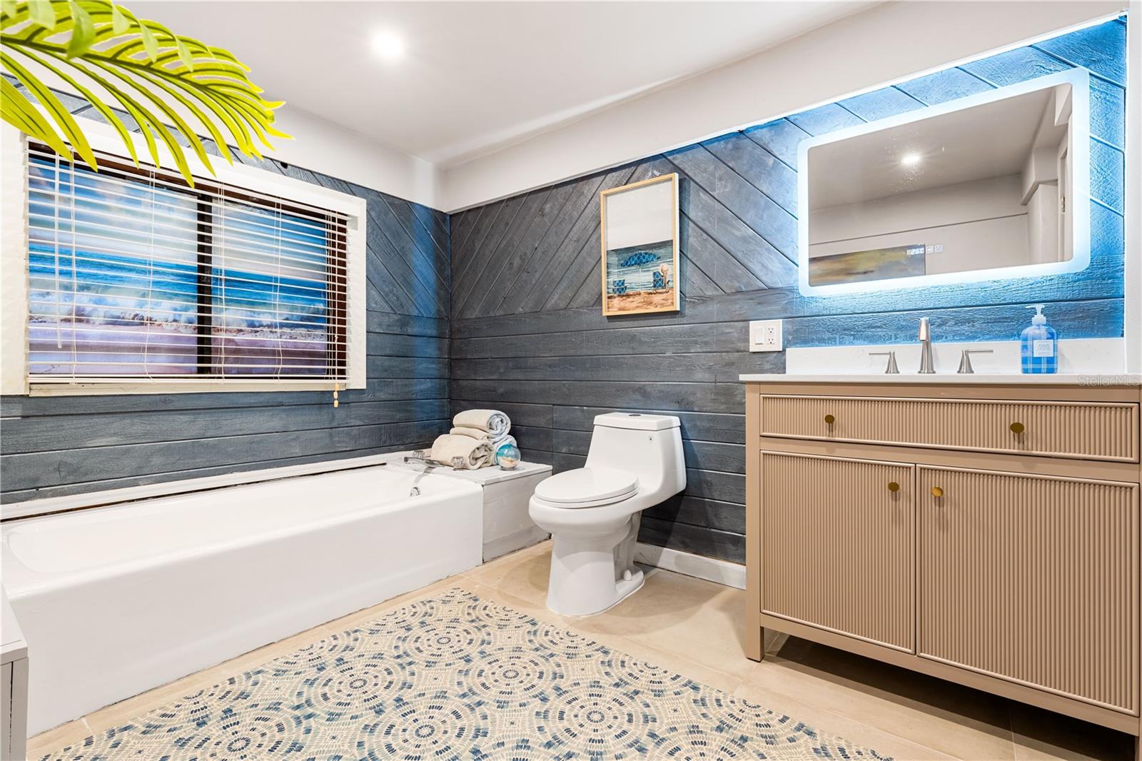 541 EDLEE LN, LONGBOAT KEY, FL, 34228