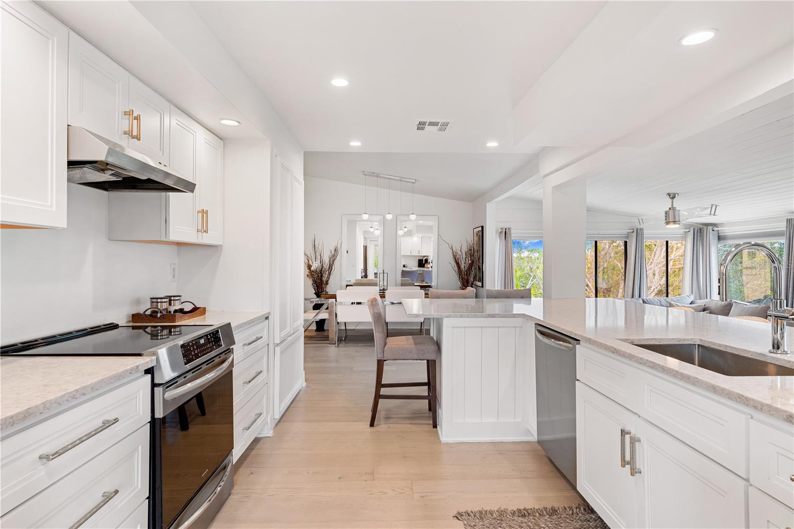 541 EDLEE LN, LONGBOAT KEY, FL, 34228