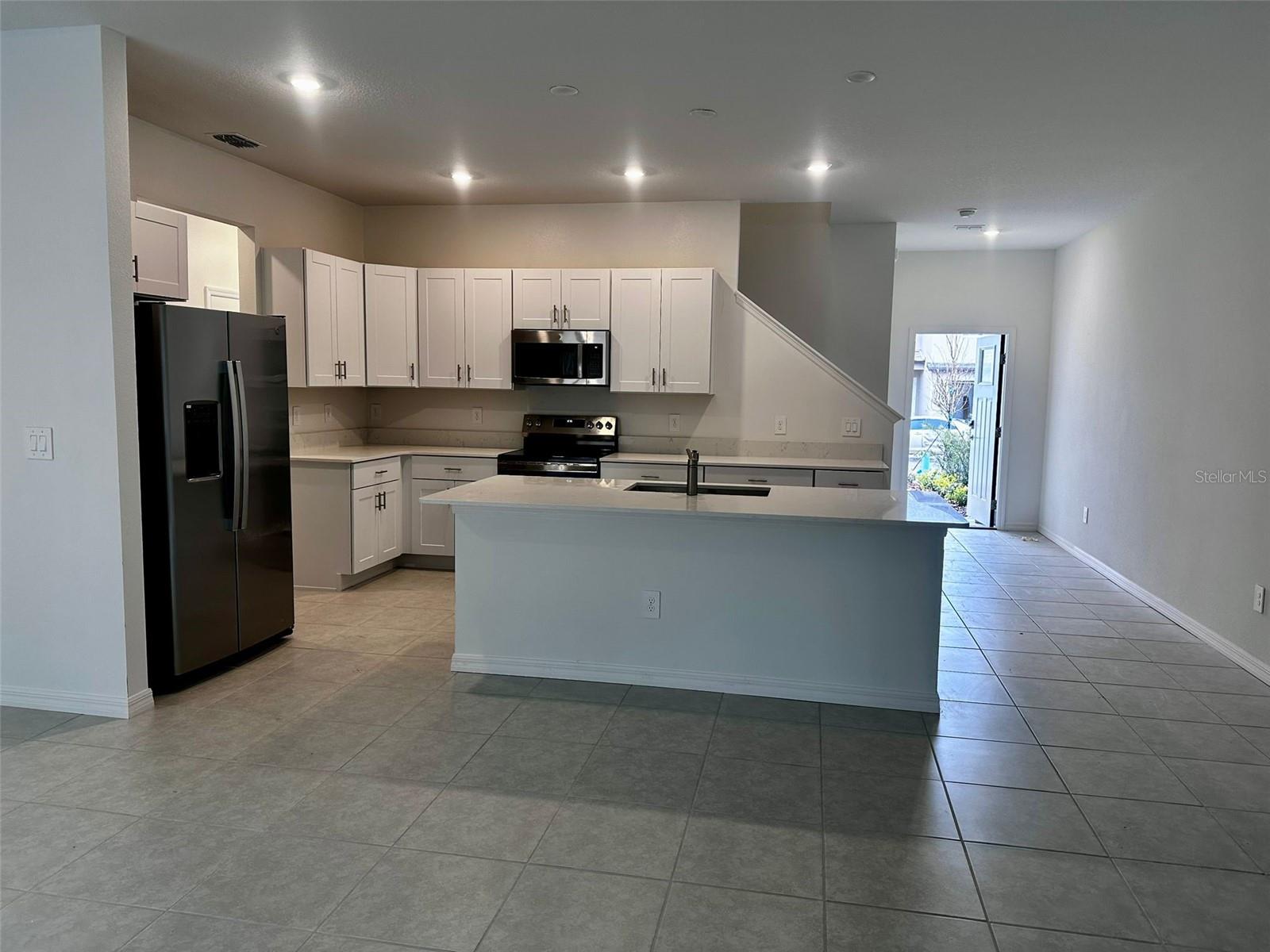 10024 TRUMPET HONEYSUCKLE WAY, SAN ANTONIO, FL, 33576