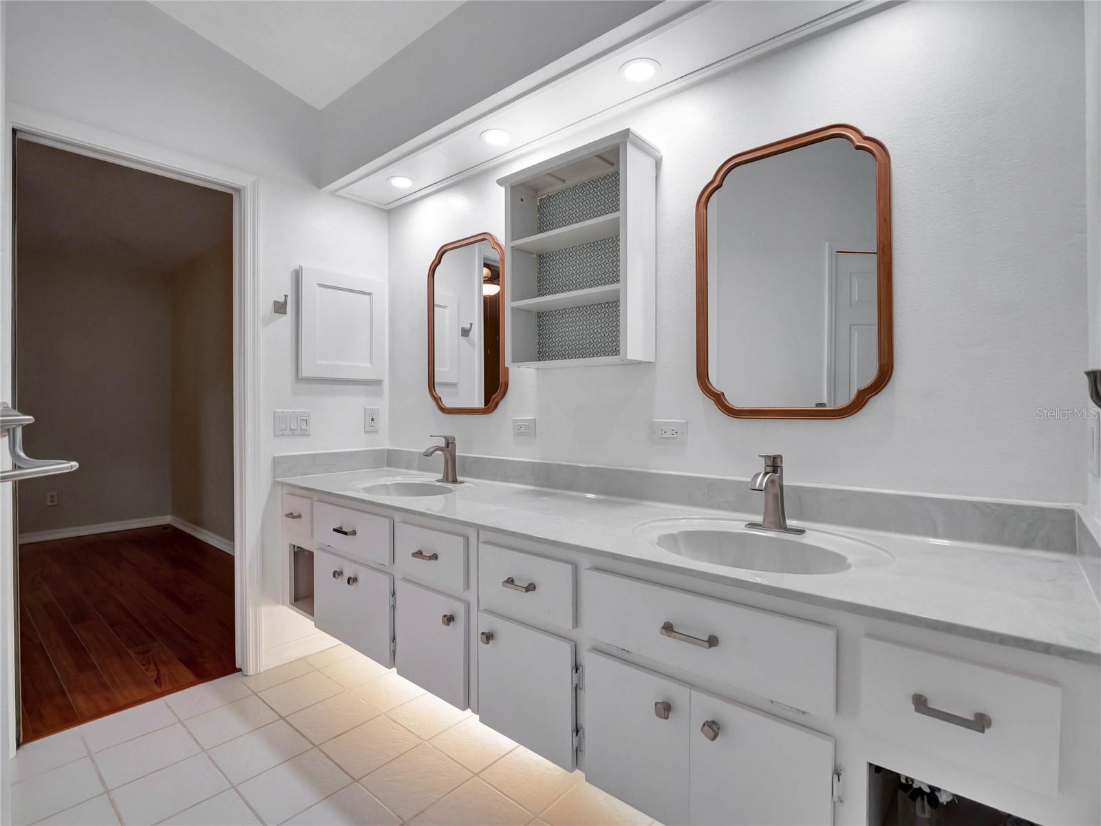 21524 QUEEN ANNE CT, LEESBURG, FL, 34748
