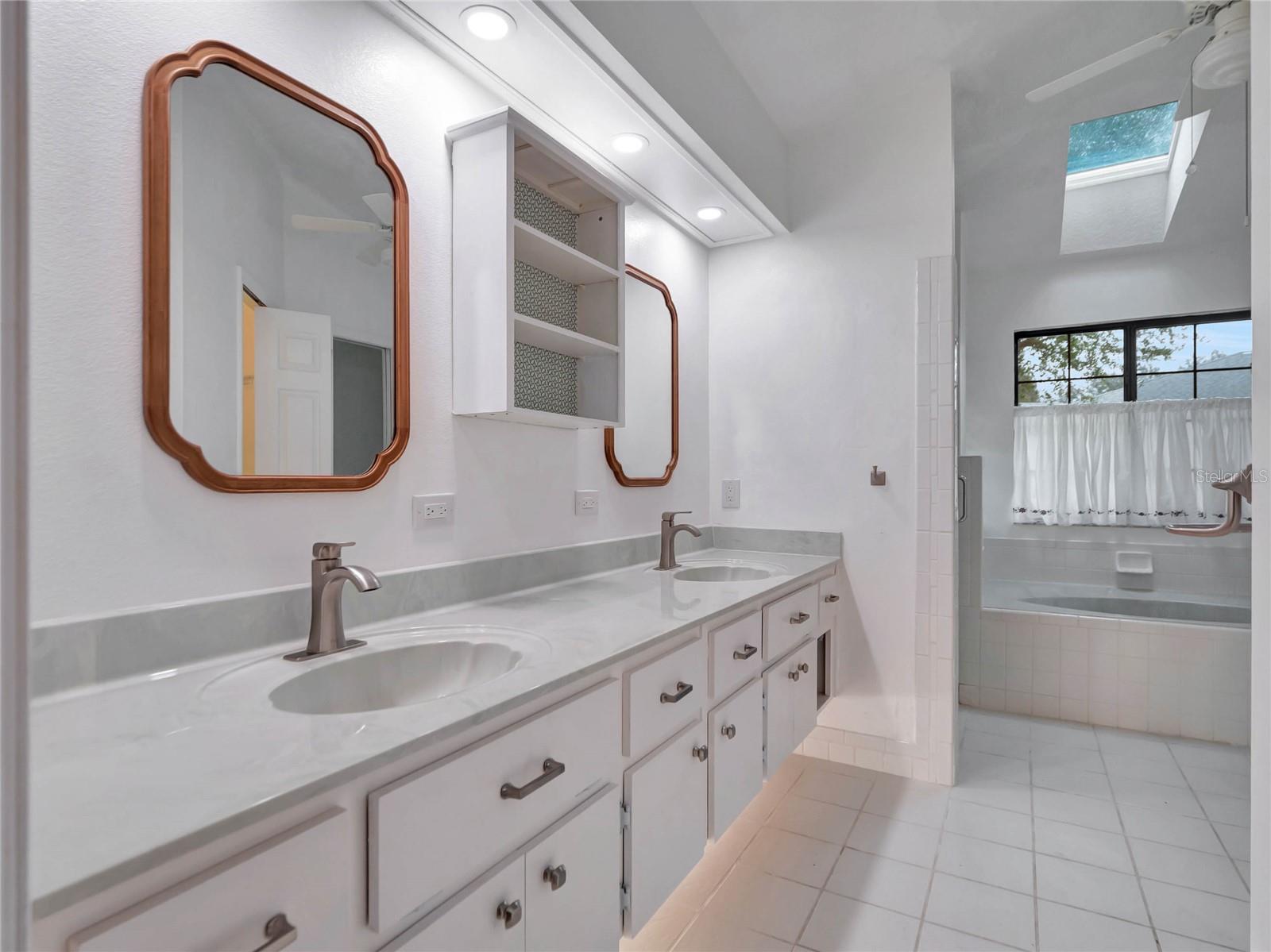 21524 QUEEN ANNE CT, LEESBURG, FL, 34748