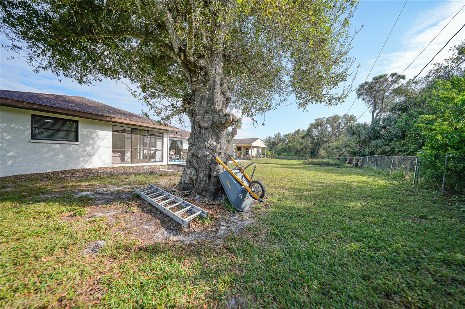 813 THORNTON AVE NW, PORT CHARLOTTE, FL, 33948