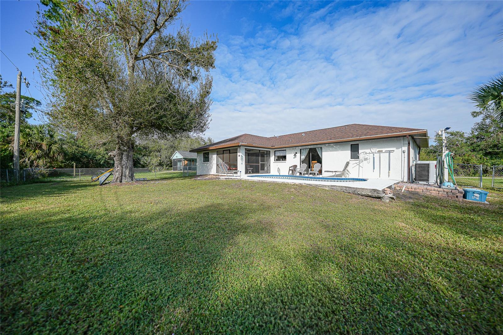 813 THORNTON AVE NW, PORT CHARLOTTE, FL, 33948