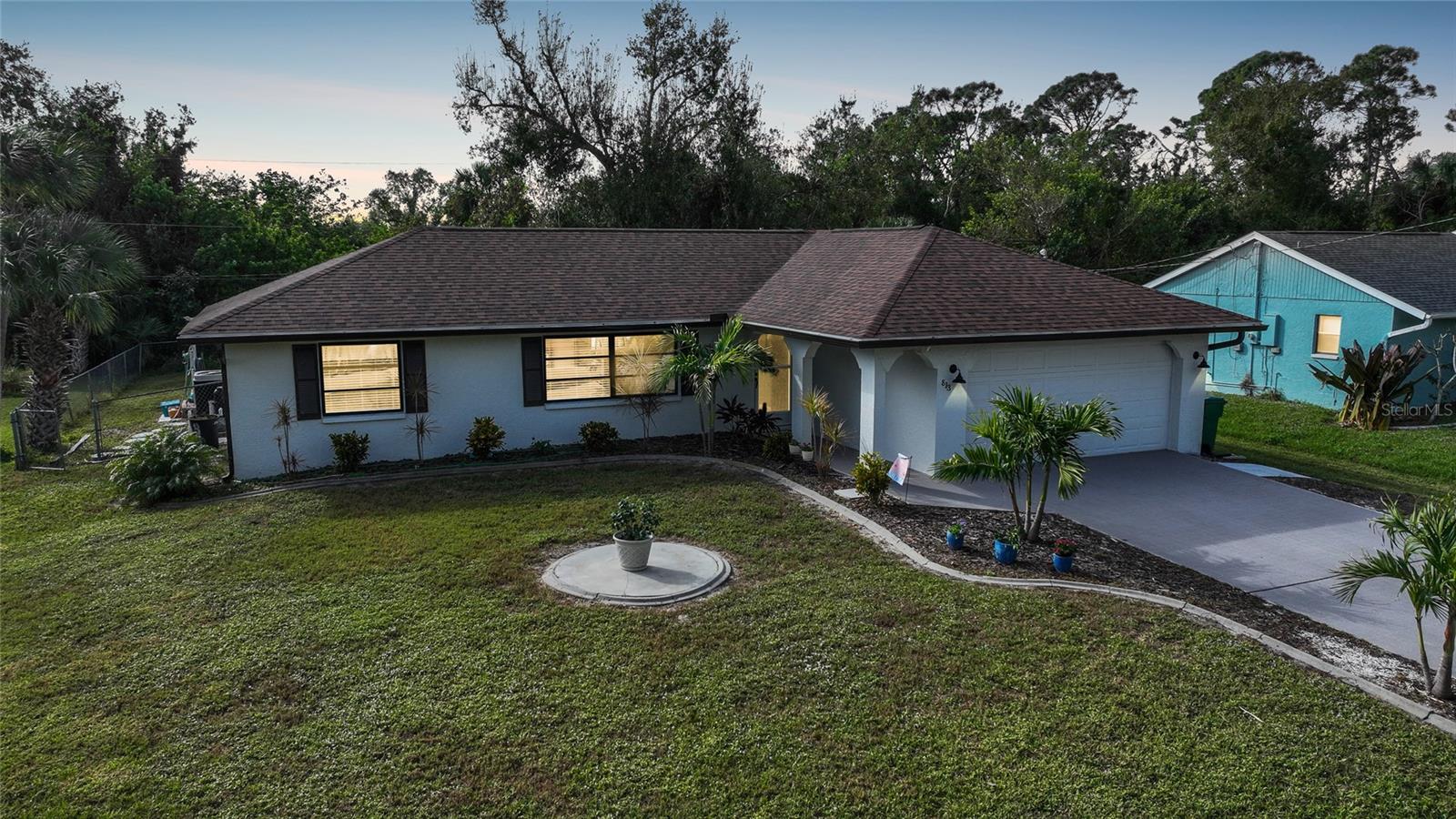 813 THORNTON AVE NW, PORT CHARLOTTE, FL, 33948