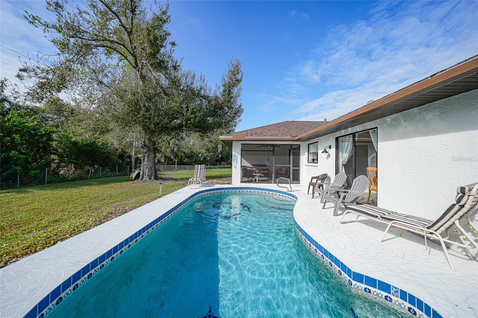 813 THORNTON AVE NW, PORT CHARLOTTE, FL, 33948