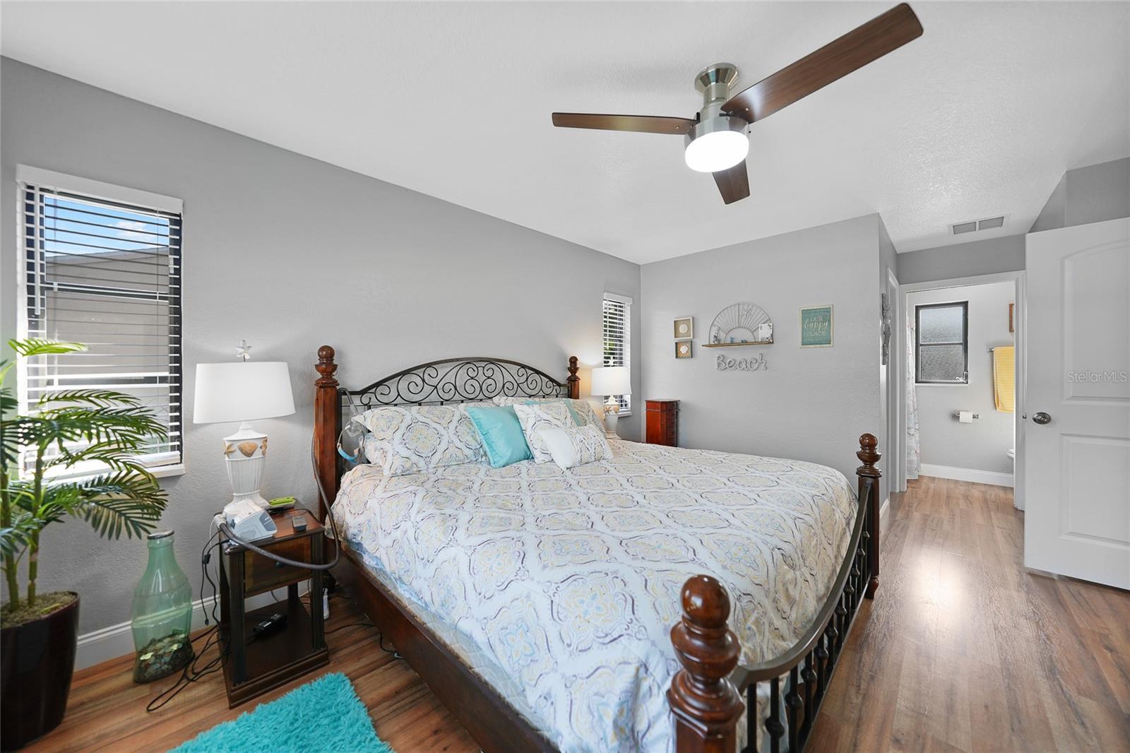 813 THORNTON AVE NW, PORT CHARLOTTE, FL, 33948