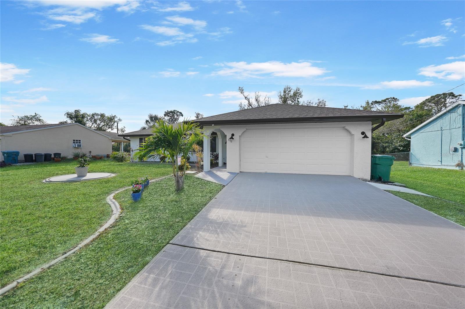 813 THORNTON AVE NW, PORT CHARLOTTE, FL, 33948
