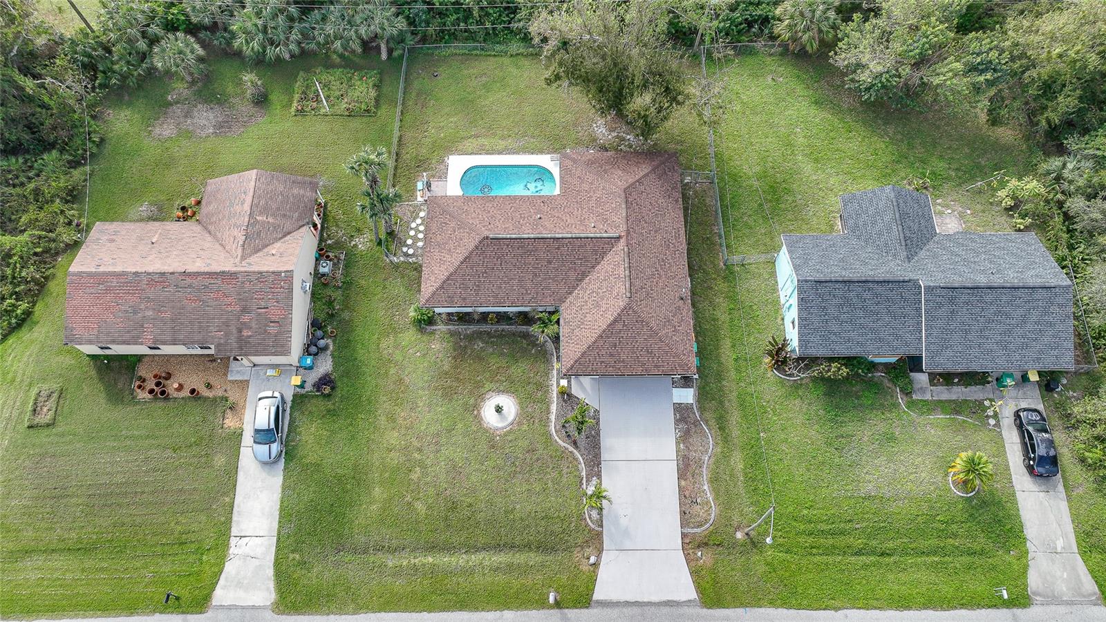 813 THORNTON AVE NW, PORT CHARLOTTE, FL, 33948