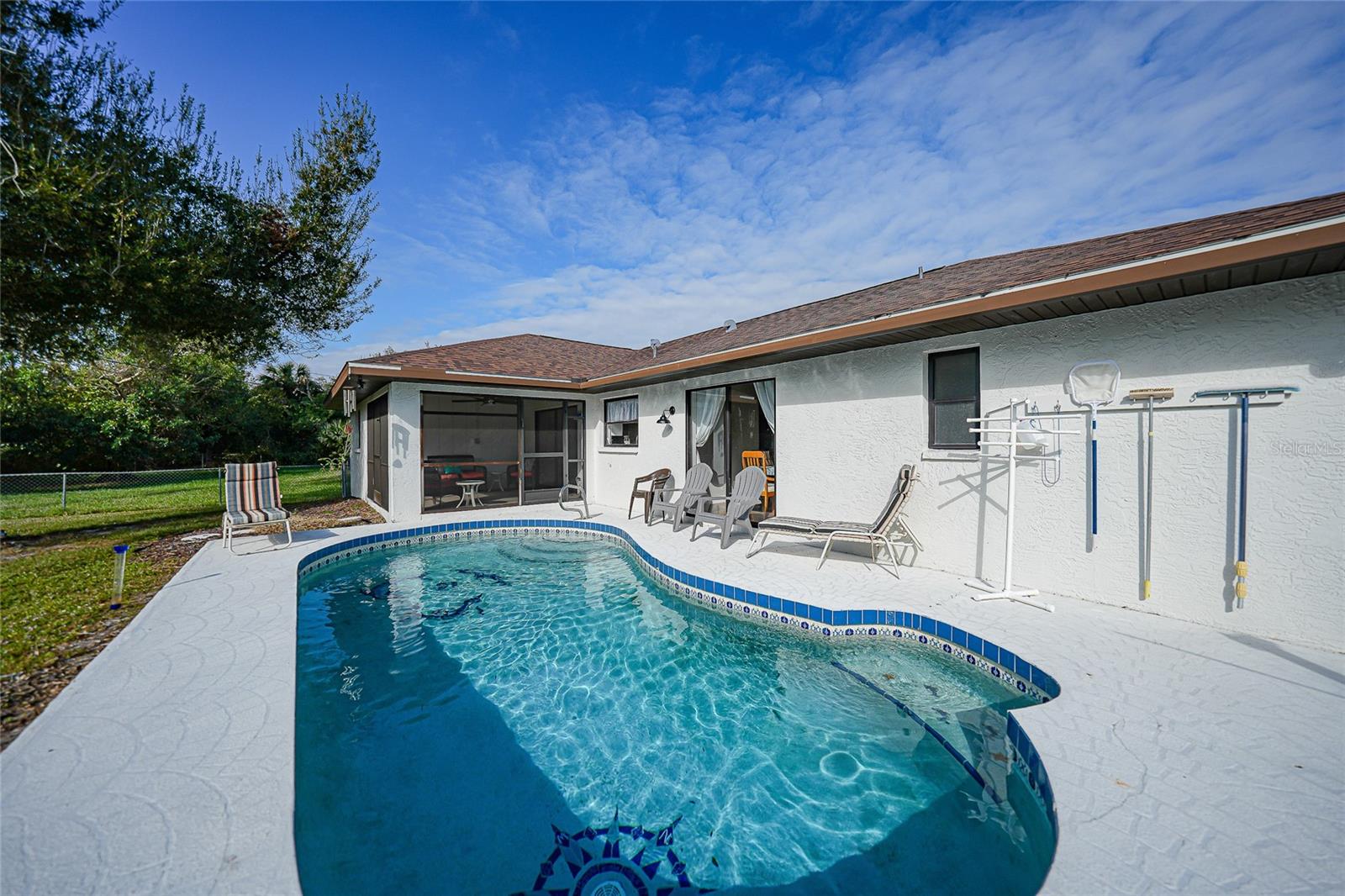 813 THORNTON AVE NW, PORT CHARLOTTE, FL, 33948