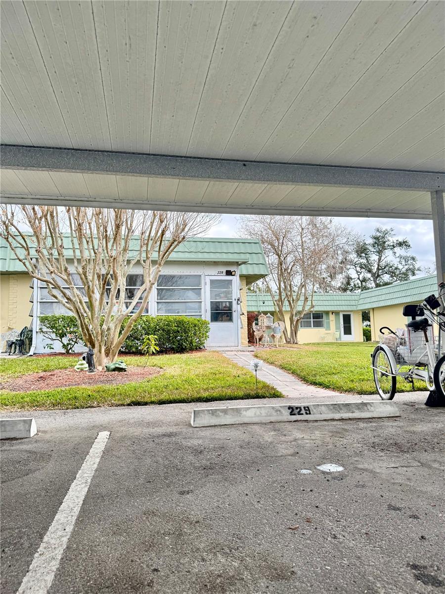 102 CAMBRIDGE TRL #229, SUN CITY CENTER, FL, 33573