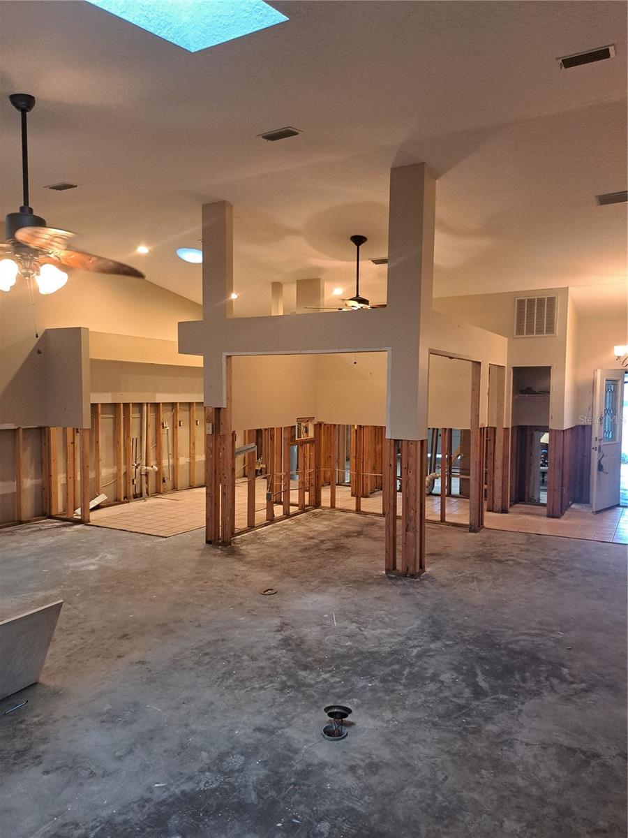 6549 BRENTWOOD DR, ZEPHYRHILLS, FL, 33542