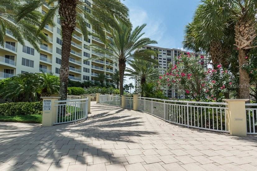 1200 GULF BLVD #102, CLEARWATER BEACH, FL, 33767