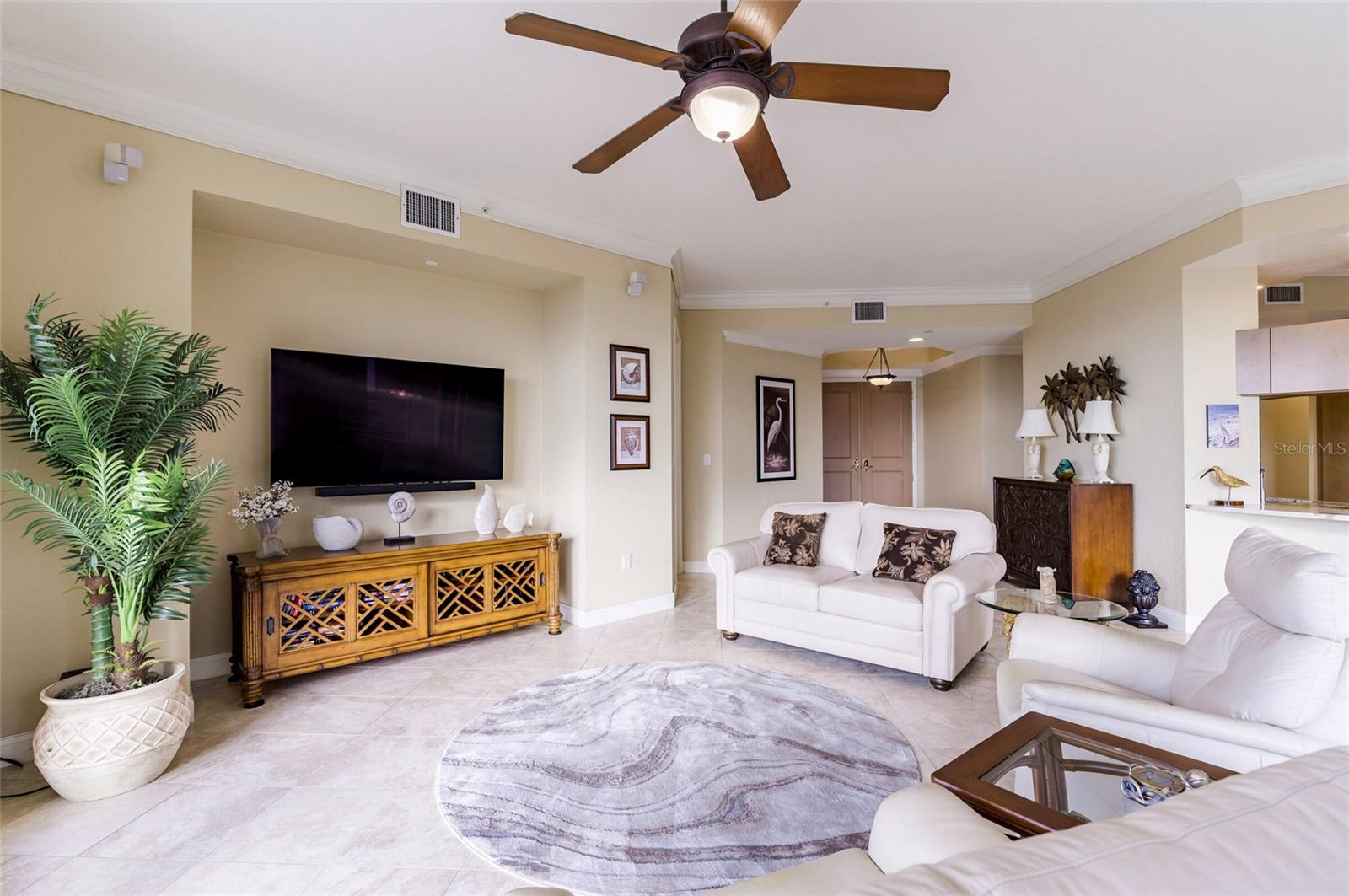 1200 GULF BLVD #102, CLEARWATER BEACH, FL, 33767