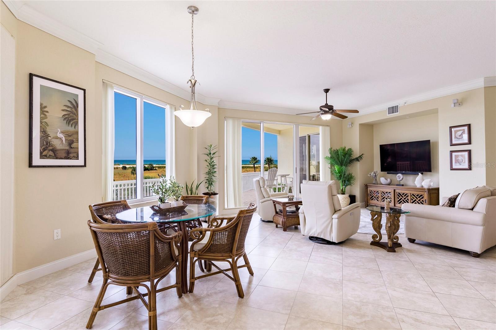 1200 GULF BLVD #102, CLEARWATER BEACH, FL, 33767
