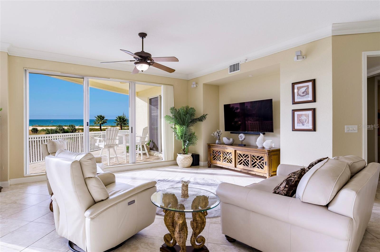 1200 GULF BLVD #102, CLEARWATER BEACH, FL, 33767