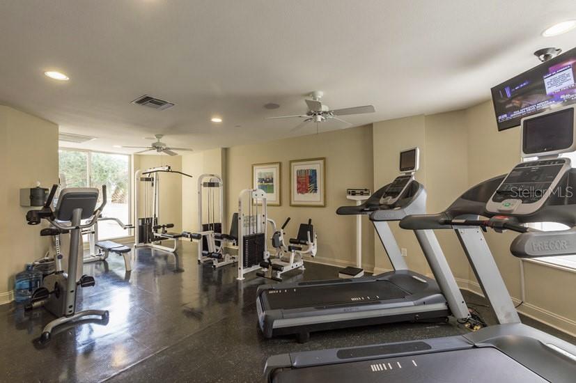 1200 GULF BLVD #102, CLEARWATER BEACH, FL, 33767