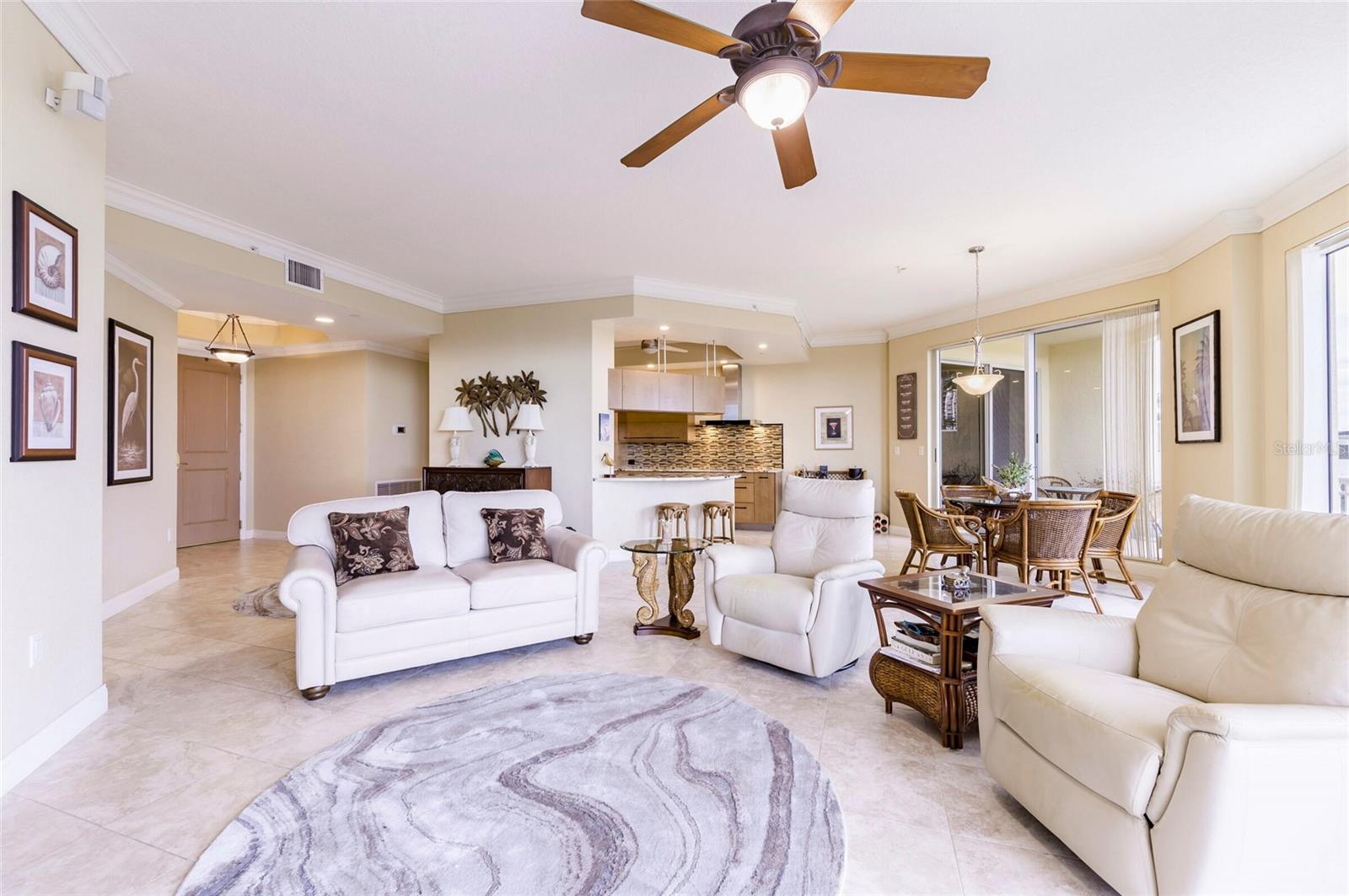 1200 GULF BLVD #102, CLEARWATER BEACH, FL, 33767
