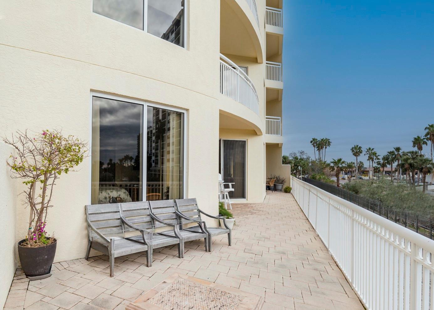 1200 GULF BLVD #102, CLEARWATER BEACH, FL, 33767