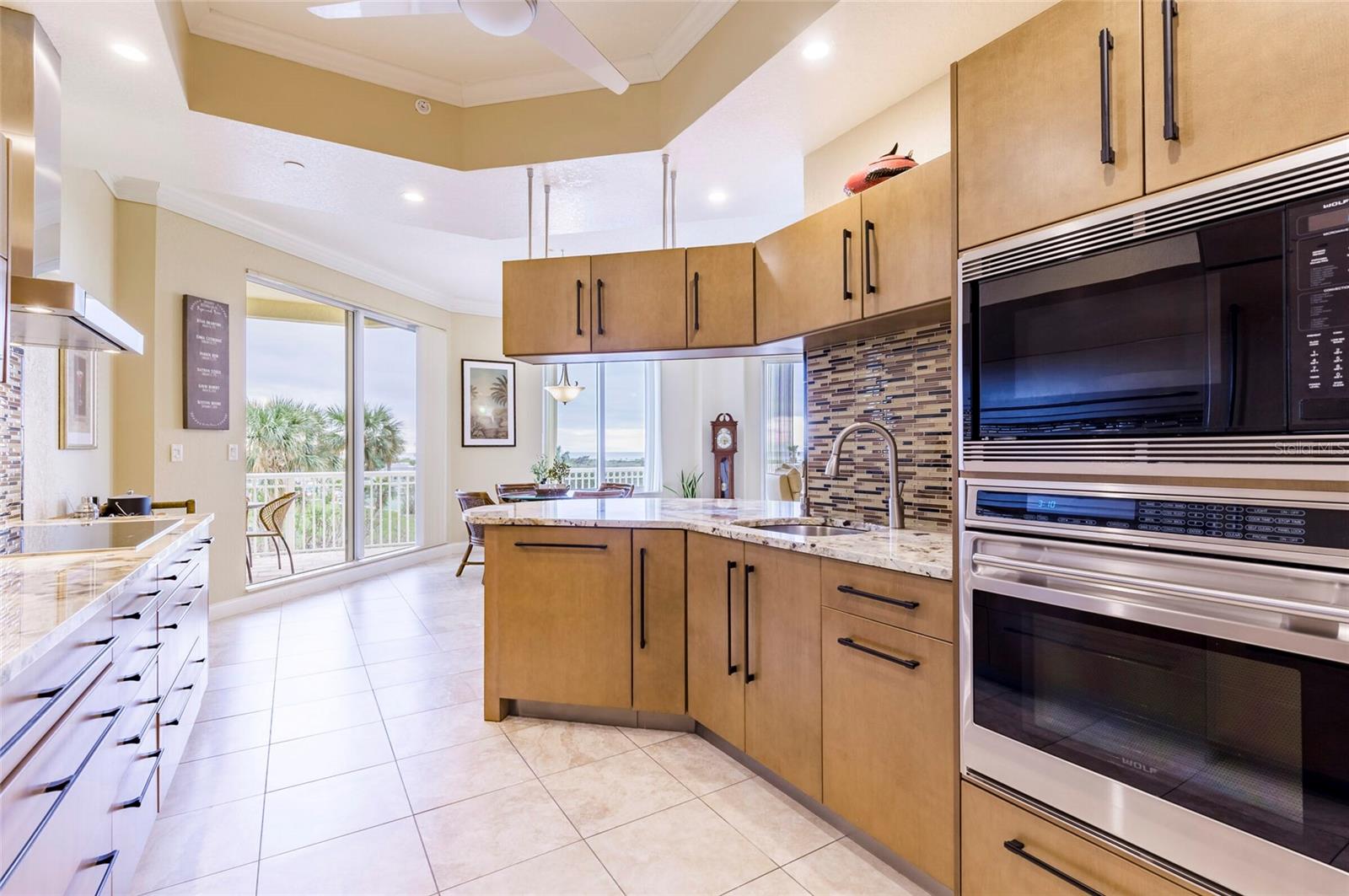 1200 GULF BLVD #102, CLEARWATER BEACH, FL, 33767