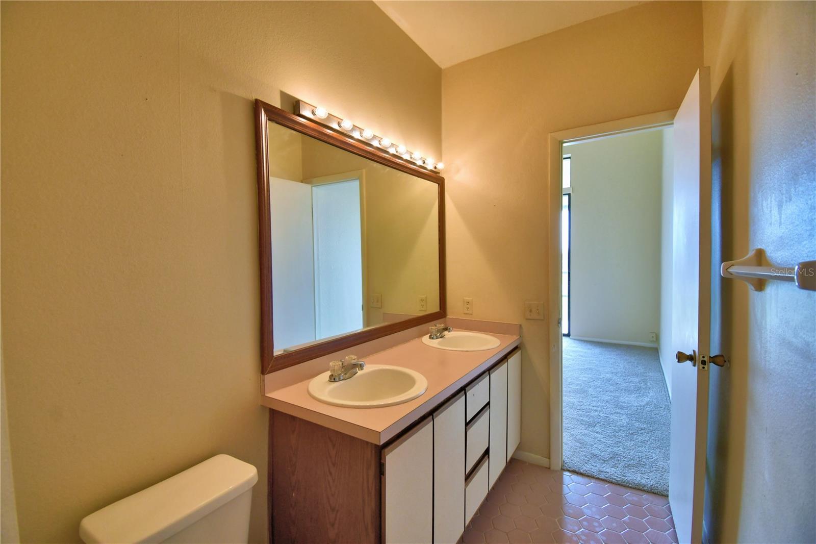 608 SWEET BAY CIR, WINTER HAVEN, FL, 33884