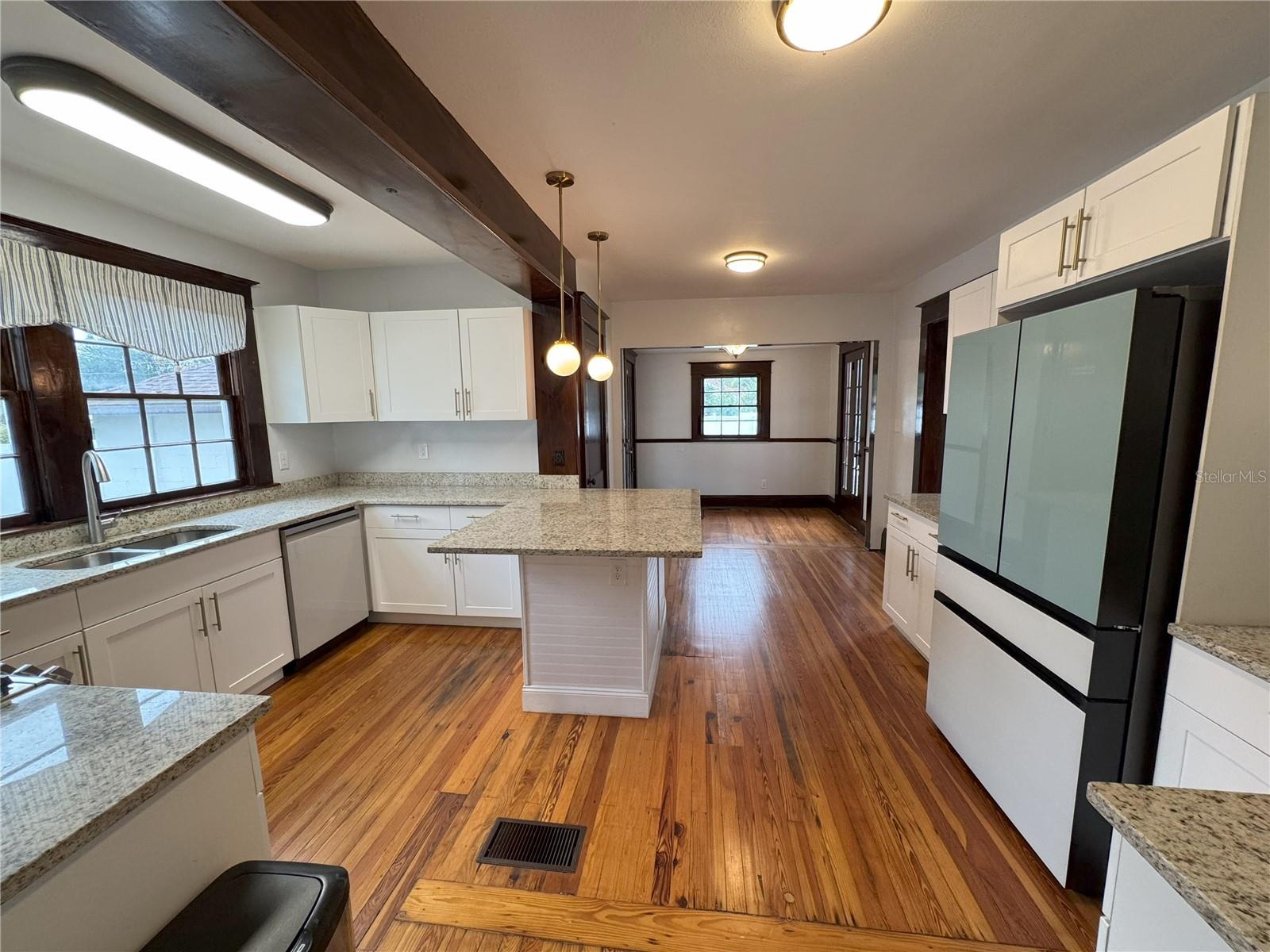 2101 SANFORD AVE, SANFORD, FL, 32771