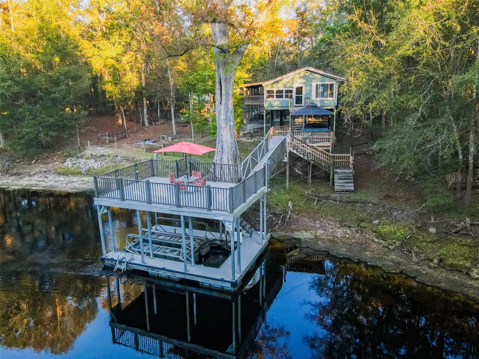 960 SW IOWA, FORT WHITE, FL, 32038