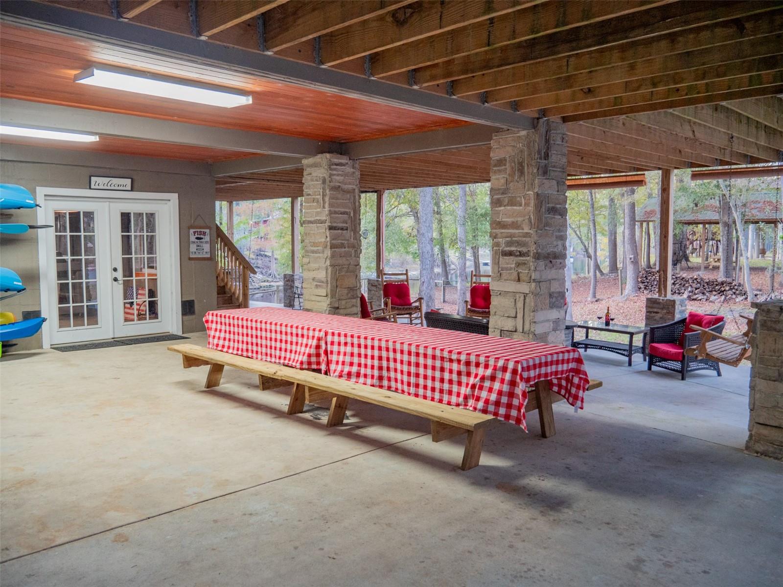 960 SW IOWA, FORT WHITE, FL, 32038