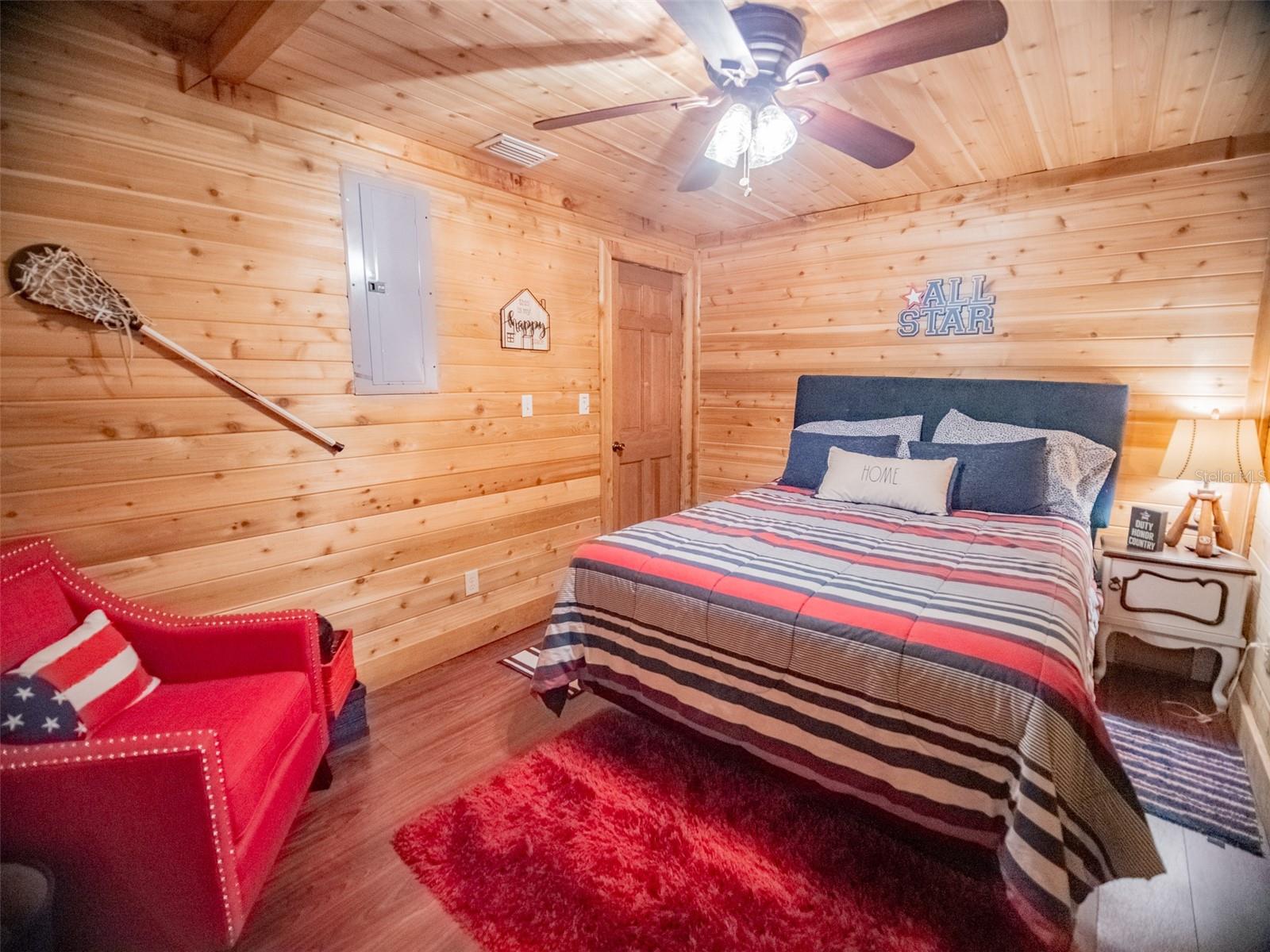 960 SW IOWA, FORT WHITE, FL, 32038