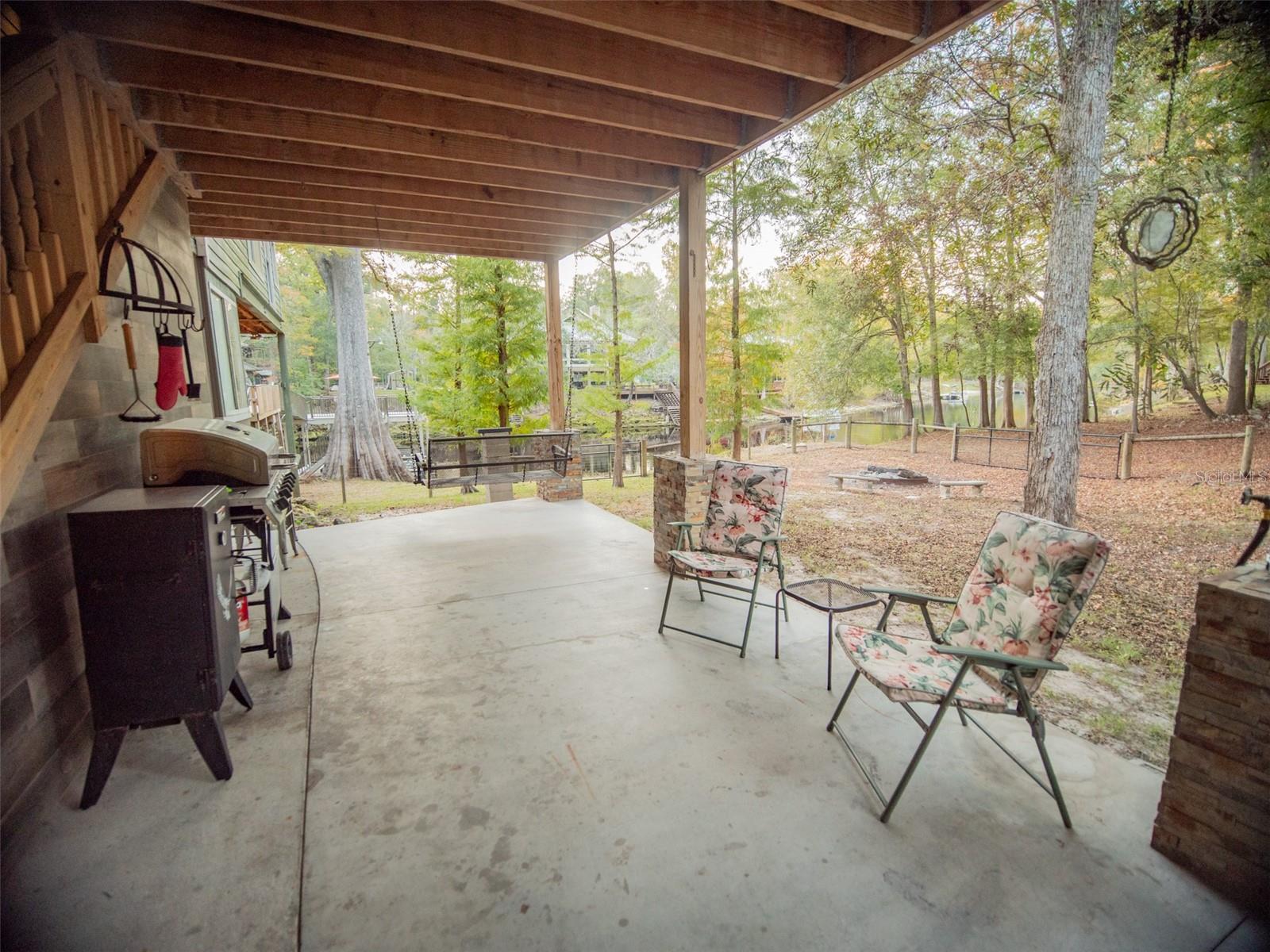 960 SW IOWA, FORT WHITE, FL, 32038