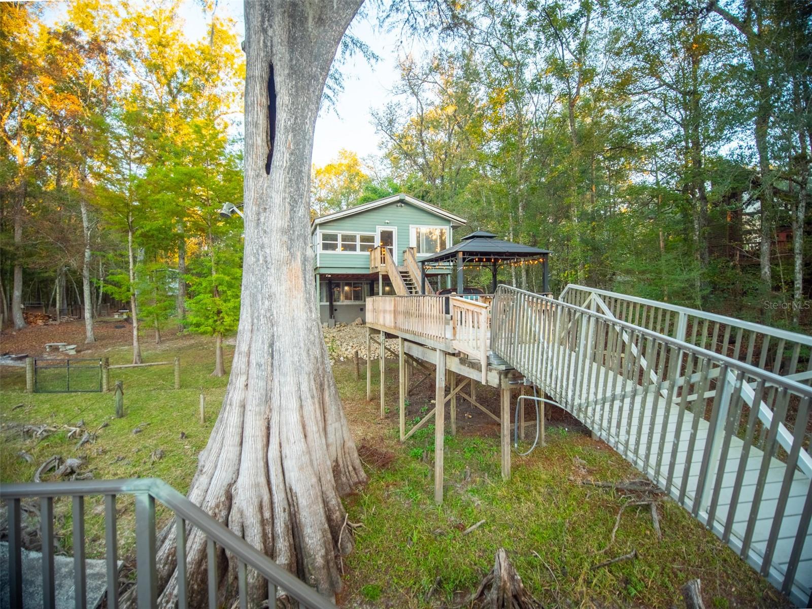 960 SW IOWA, FORT WHITE, FL, 32038