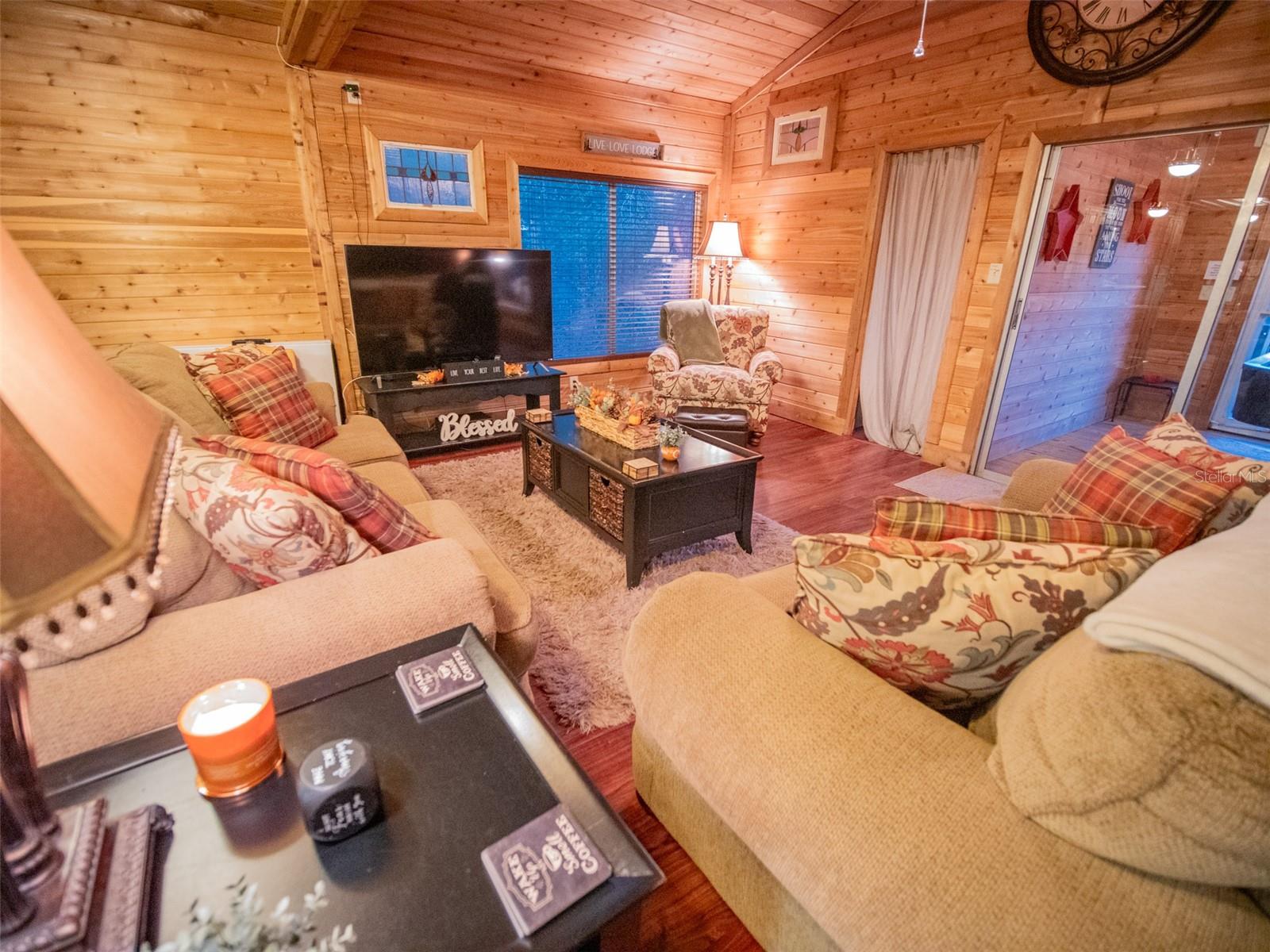 960 SW IOWA, FORT WHITE, FL, 32038