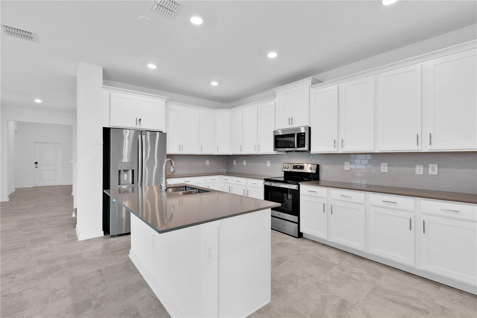 6480 NEEDLE WAY, ST CLOUD, FL, 34771