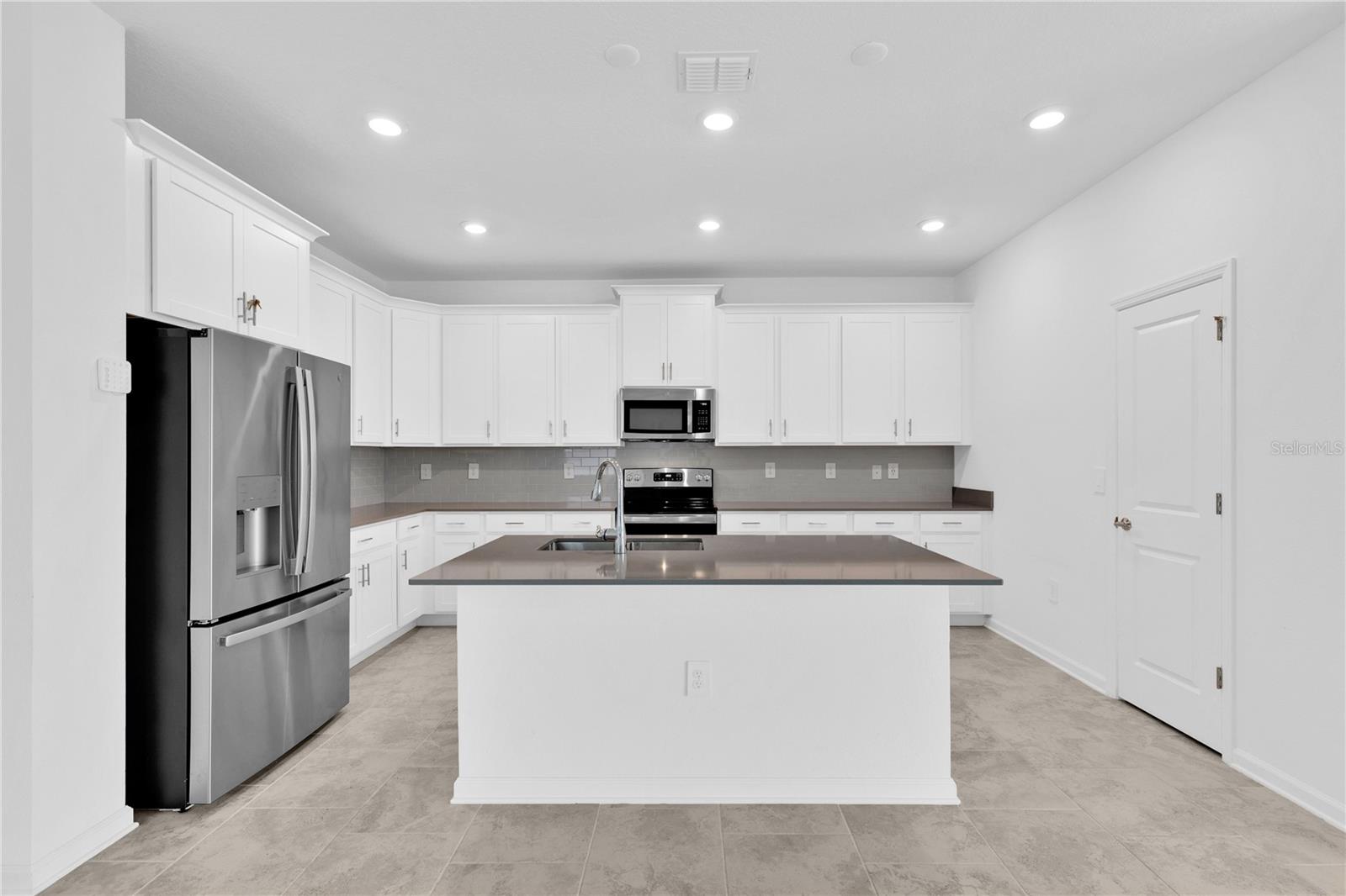 6480 NEEDLE WAY, ST CLOUD, FL, 34771