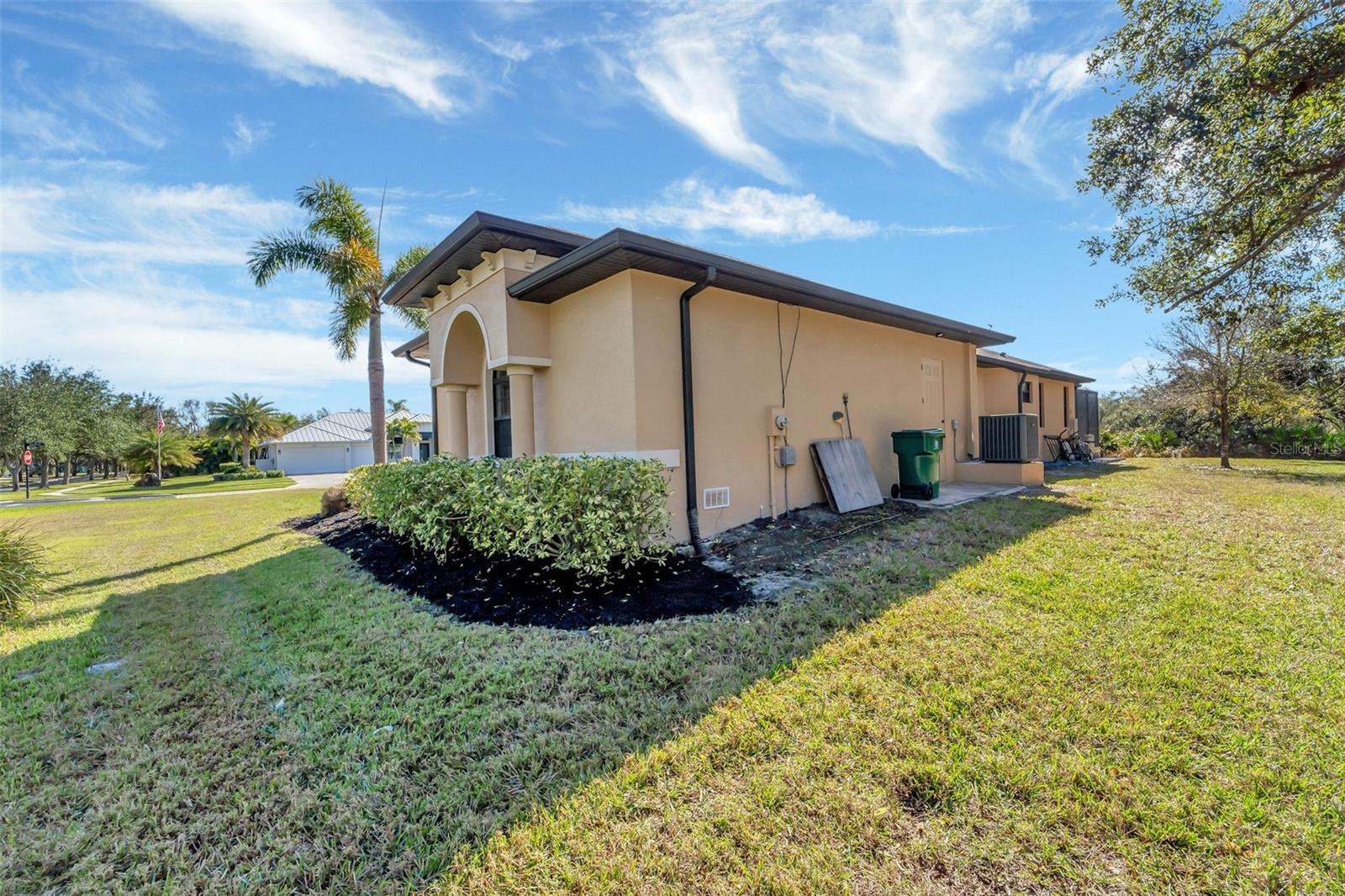 1041 HARBOUR PARK CT, PUNTA GORDA, FL, 33983